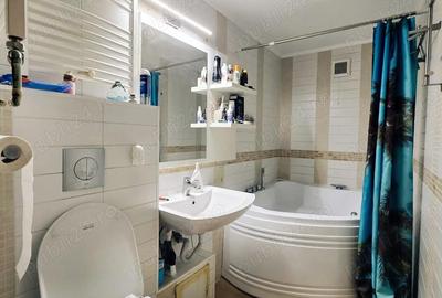 Apartament cu 4 camere decomandat în Tineretului - 2