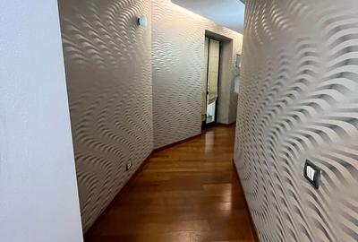 Apartament cu 4 camere în Victoriei