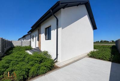 Casă individuală cu 4 camere cu Canalizare în Domnești - 7