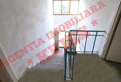 Apartament cu 3 camere decomandat în Central - 4