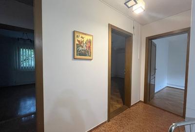De închiriat apartament modern – Zona Medicină - 16