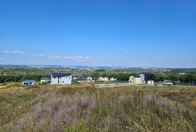 Teren de 2382 mp, în Bârnova - 1