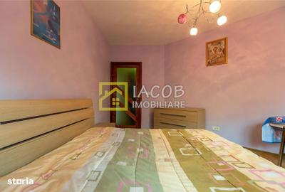 Casă cu Teren 455 Mp în Vultureni - 10