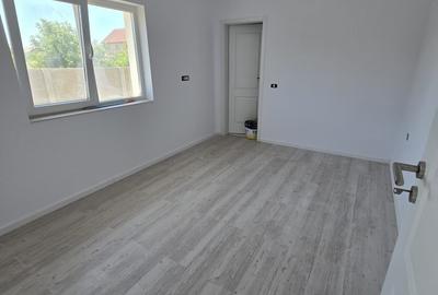 Duplex pe parter Mosnita Noua - 9