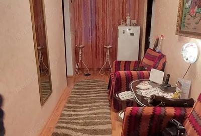 Apartament cu 3 camere semidecomandat în Deveselu - 7