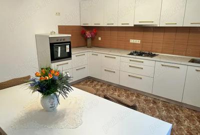 Apartament cu 4 camere decomandat în Nicolina - 6