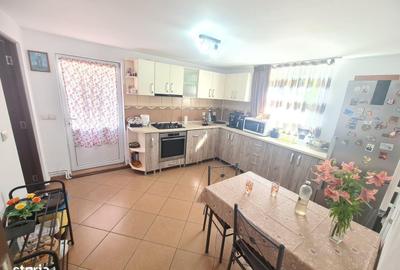 Casă cu 4 camere în Căiuți - 8