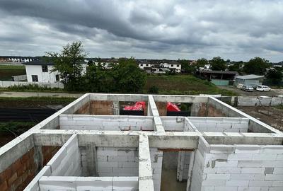 Casă cu 5 camere cu Teren 350 Mp în Bălăceanca - 1