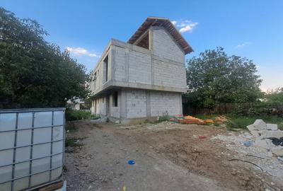 Duplex cu 5 camere în Popești-Leordeni
