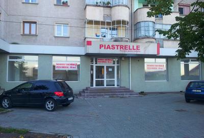 Spațiu comercial, de 200 mp, în Central - 2