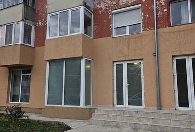 Spațiu comercial, de 50 mp, în Central - 2
