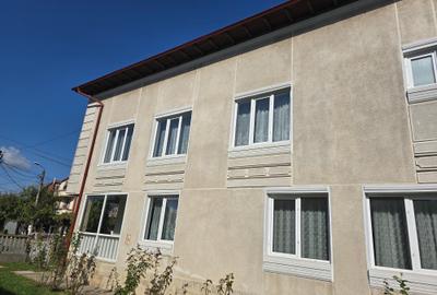 Casă individuală cu 8 camere în Eforie Nord