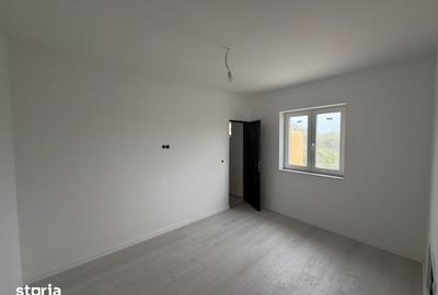 Casă cu 3 camere cu Teren 439 Mp în Central - 4