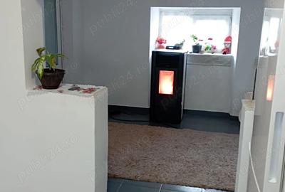 Casă cu 4 camere în Plopeni - 1