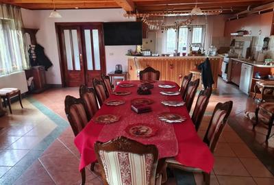 Casă cu 6 camere cu Teren 1000 Mp în Marga