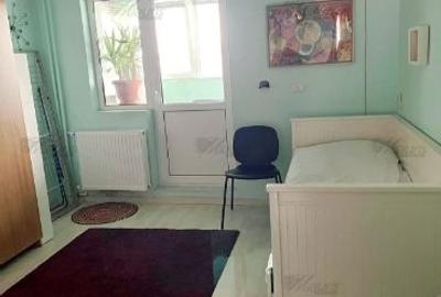 Apartament cu 3 camere decomandat în P-ța Unirii - 2
