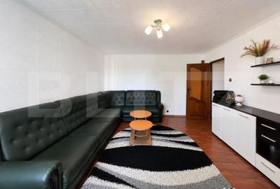 Apartament cu 3 camere decomandat în 1 Mai