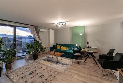 Apartament cu 3 camere decomandat, mobilat în Central