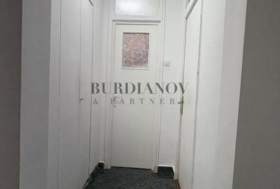 Apartament cu 3 camere de vânzare Bd. Basarabia / Metrou Titan - 13