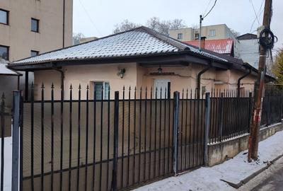 Casă cu 2 camere în Tătărași - 1