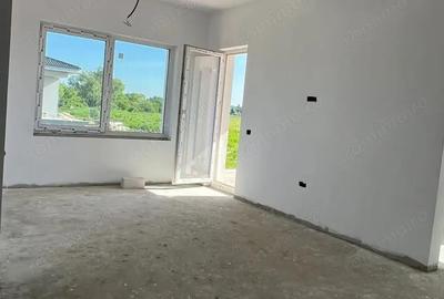 Casă cu 3 camere cu Teren 272 Mp în Bucovăț (Remetea Mare) - 16