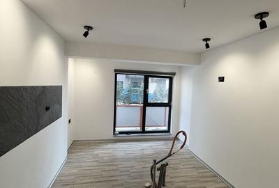 Spațiu comercial, de 33 mp, în Florești - 2