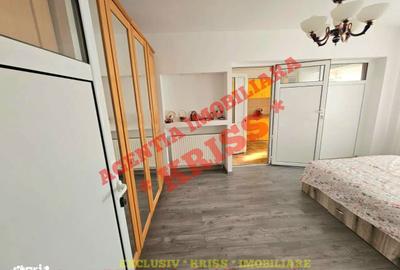 Apartament cu 3 camere decomandat în Central - 2