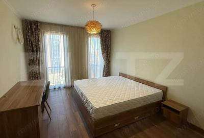 Apartament cu 3 camere semidecomandat în Central - 1