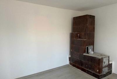 Casă cu 4 camere în Fântânele - 6