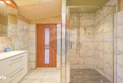 Casă cu 2 camere cu Teren 284 Mp în Central