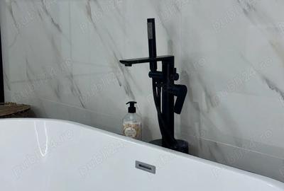 Cabana de lux ,cu priveli?te deosebita - 1