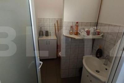 Spațiu comercial, de 71 mp, în Central - 3