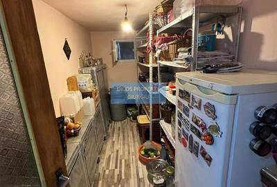 Casă individuală cu 4 camere cu Canalizare în Central - 6