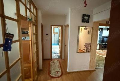 Apartament cu 4 camere decomandat în Păcurari - 9