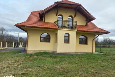 Casă cu 4 camere în Satu Nou de Sus - 2