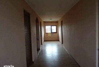 Apartament cu 5 camere în Central - 7