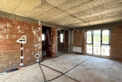 Duplex cu 5 camere cu Canalizare în Florești - 1