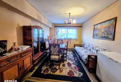 Apartament cu 3 camere decomandat în Micro 1 - 5