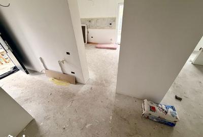 Casă cu 4 camere cu Teren 270 Mp în Glina - 11