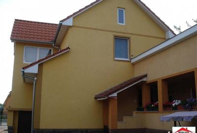 Casă cu 6 camere cu Teren 2110 Mp în Lazuri - 5