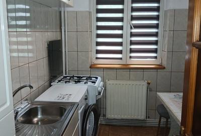 Apartament cu 2 camere decomandat în Cornișa - 4