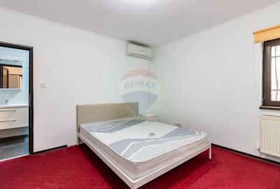 Spațiu comercial, de 374 mp, în Central - 13