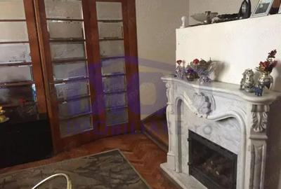 Casă cu 3 camere cu Teren 95 Mp în Unirii