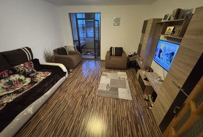 Garsoniera zona Far - 3