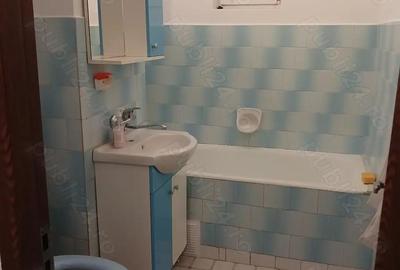 Pe str.Bogdan Voda,inchiriez apartament cu 3 camere decomandat, etaj2 cu 2 bai, mobilat si utilat - 9