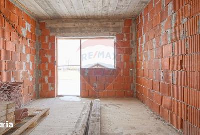 Casă cu 6 camere cu Teren 847 Mp în Hălchiu - 12