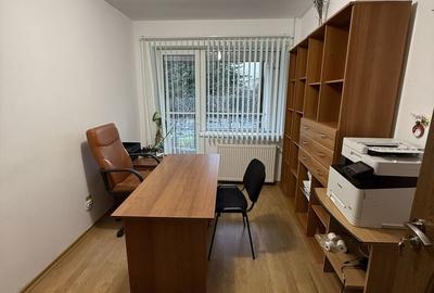 Apartament cu 3 camere decomandat în Ipotești - 8