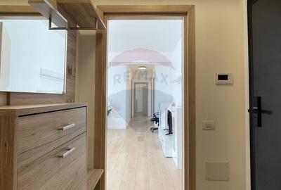 Apartament cu 4 camere în Sud