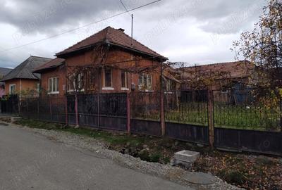 Casa de vanzare in comuna Hodac - 2