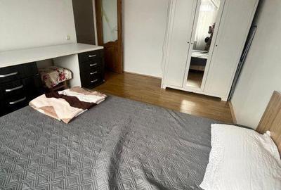 Apartament cu 4 camere decomandat în Central